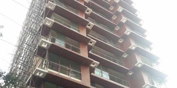 4 BHK Apartment For Rent At Emerene Heights, Santacruz West.