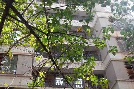 4 BHK Apartment For Rent At East Avenue, Avanti Society, Santacruz West.