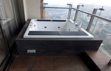 Rent Fully Furnished Sea View 5 Bhk, Bandra W, 2300 sft Flat