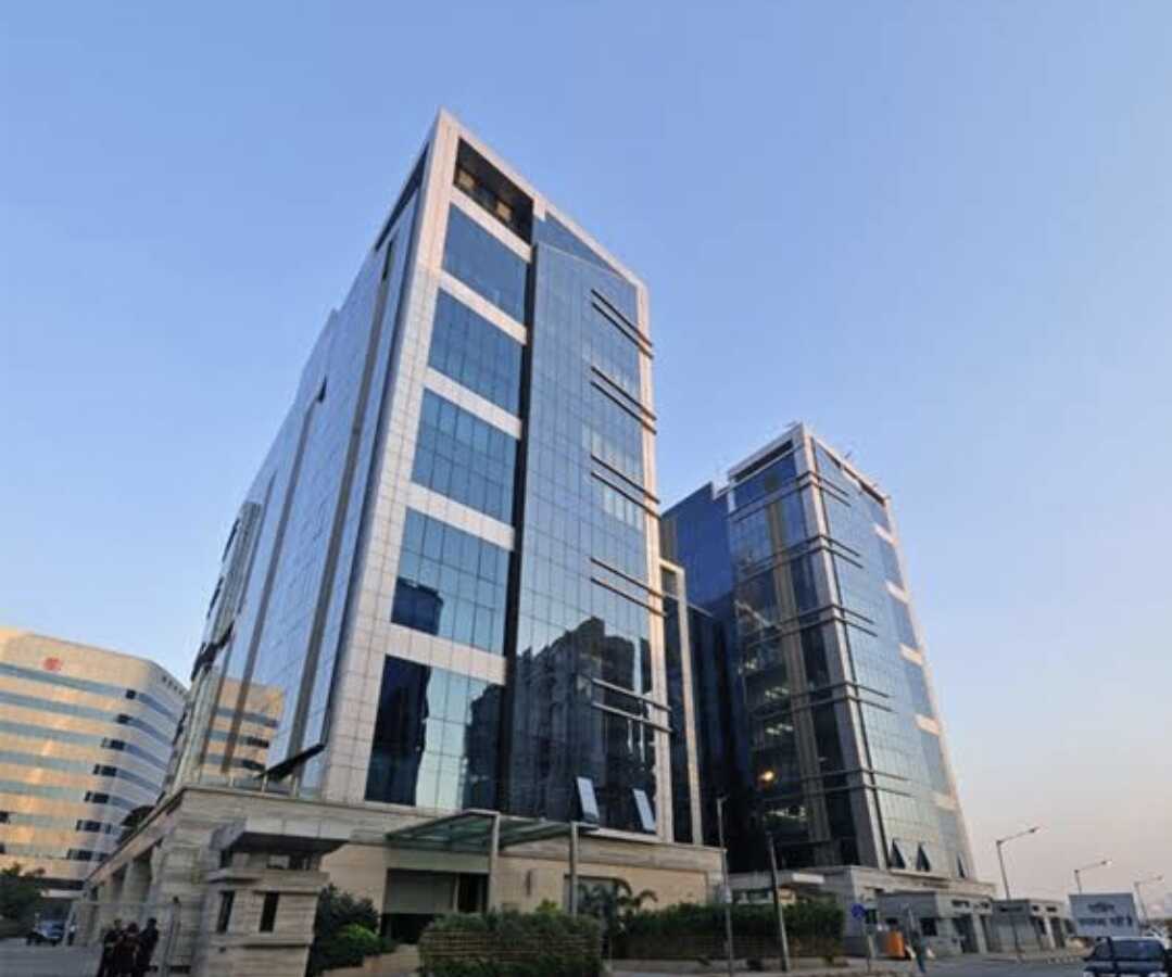 Rent F/F 5500 sft Office in BKC, Bandra E, Naman Centre.
