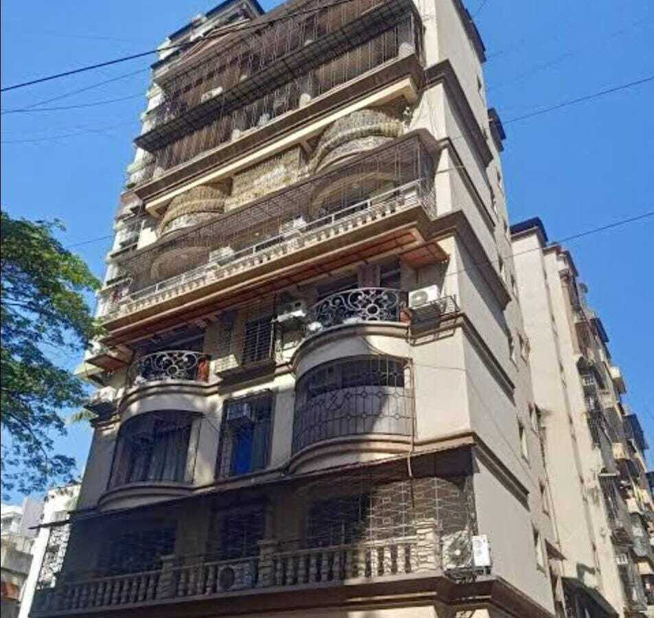 Sale 3 Bhk, 900 sft, in Bandra W, Grace Residency, 21st Rd.