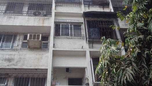 3 BHK Apartment For Rent At MSEB Colony, Santacruz West.