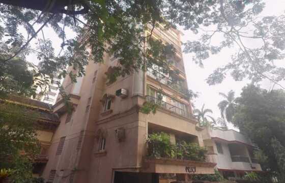 Rent, Semi Furnished 3 BHK in Bandra West, St Leo Rd, Prisca.