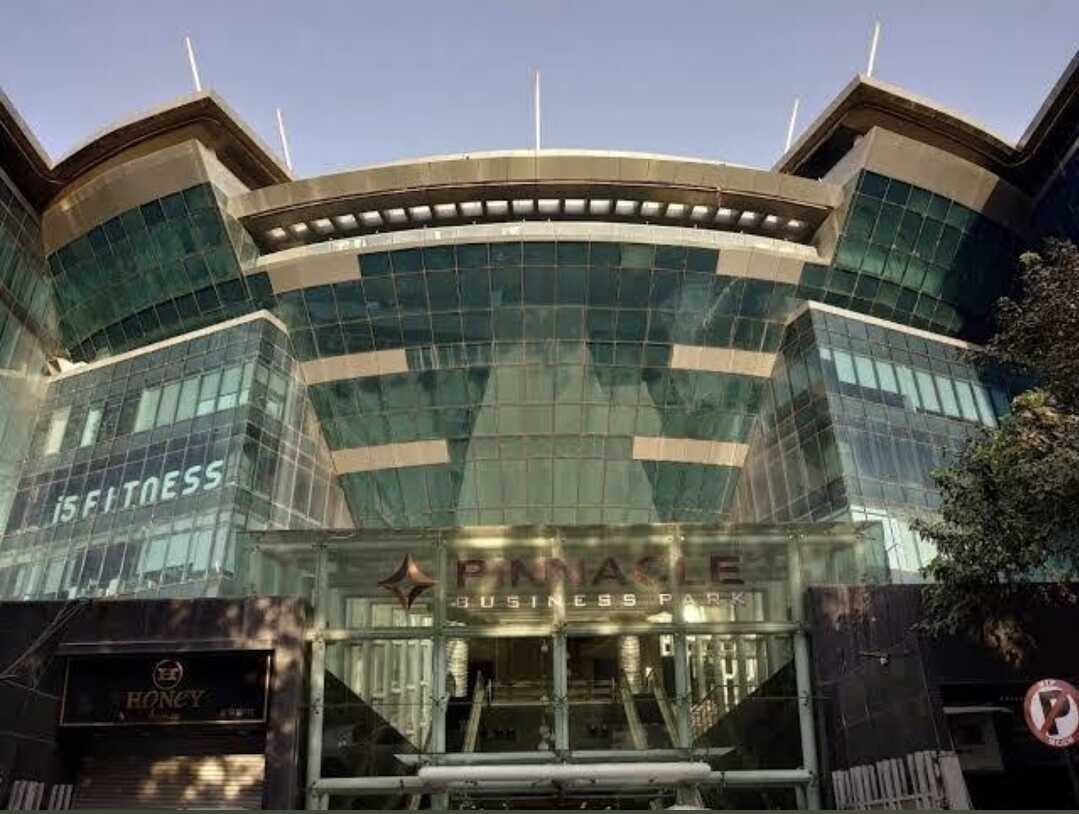 Pinnacle Business Park, Andheri East.
