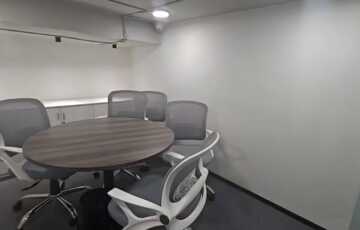 Rent Furnished 3333 sft Office in Andheri West, Near Link Rd