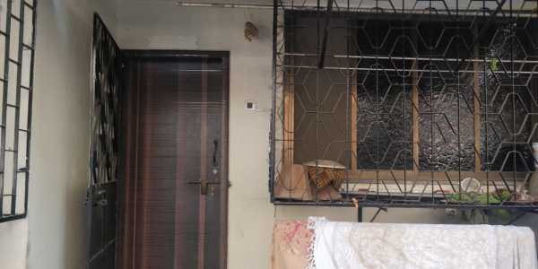 Semi furnished 1.5 BHK Andheri West, 4 Bungalows, excellent location and facilities