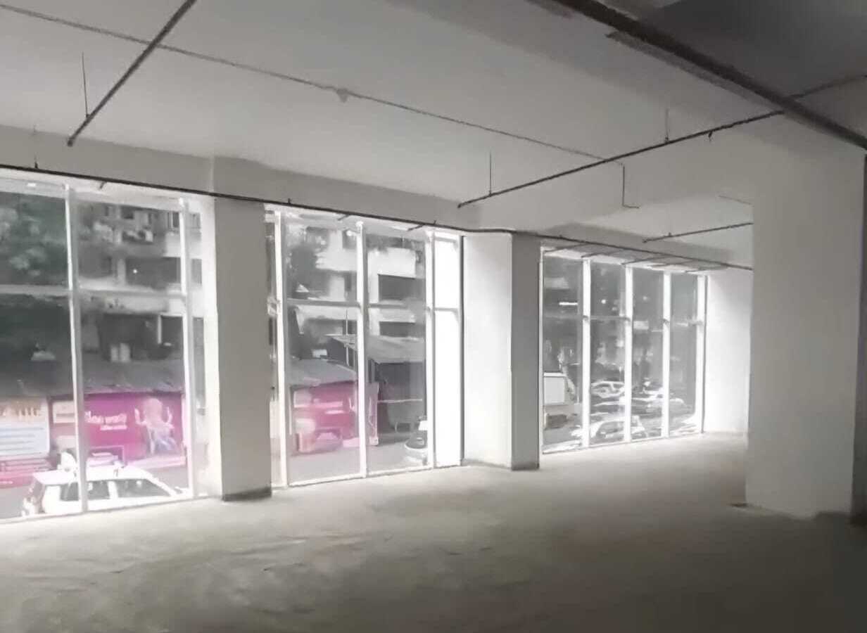 Showroom for Sale in Goregaon West.