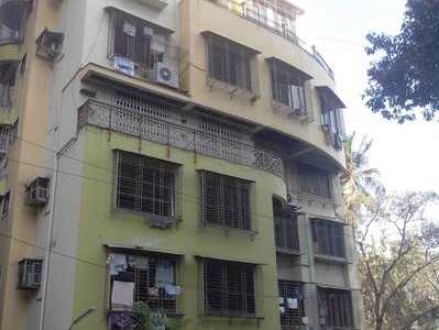 3 BHK Apartment For Rent At Navpada, Vile Parle.