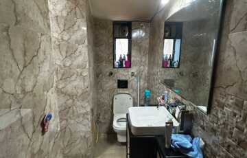 Sale 3 Bhk going for Redevelopment 900 sft in Andheri West, 4 Bungalows.