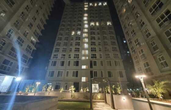 Rent S/F 3 Bhk in Andheri W, Platinum Life, DN Nagar.
