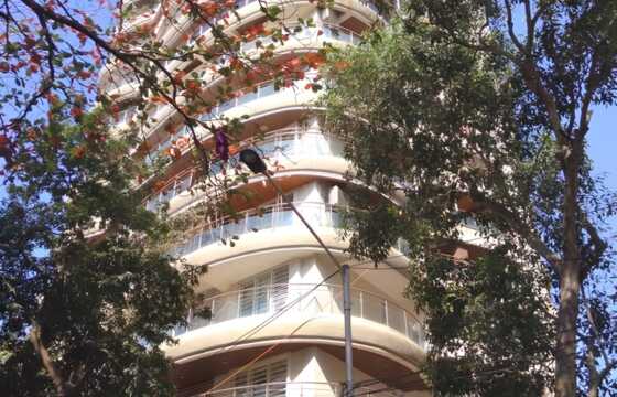 Sale Furnished 4 Bhk, 1680 sft, in Santacruz W, Off Linking Rd, Balaji Tower