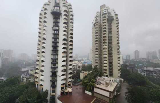 Rent Furnished 3.5 Bhk Duplex in Goregaon E, Megh Malhar.