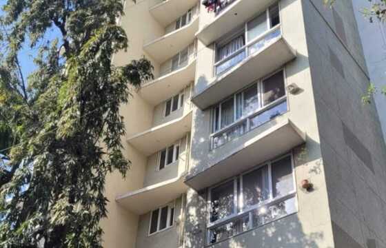 Sale 2 Bhk, 750 sft, Santacruz W, North Ave, Elite Simran.