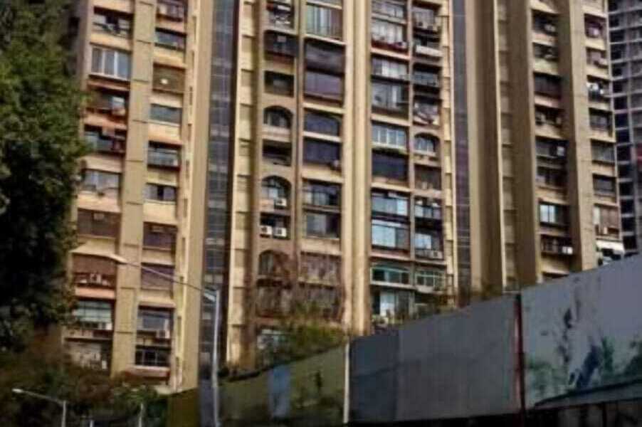 Sale F/F 3.5 Bhk, 1900 sft, Andheri W Yamuna Nagar, Duplex Heights.