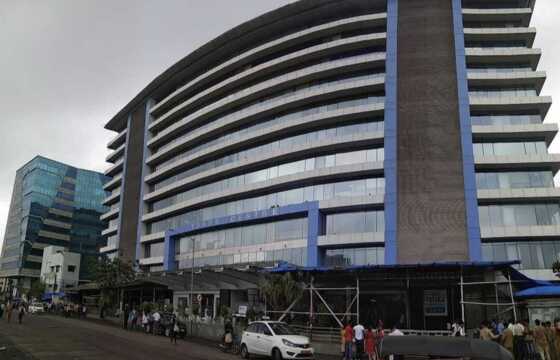 Rent Furnished 774 sft Office in BKC, Bandra, Trade Centre.