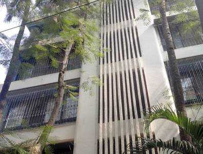 2 BHK Apartment For Rent At Dr Ambedkar Road, Bandra West.