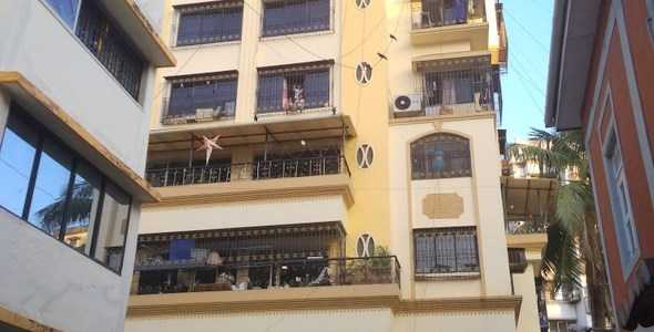 2 BHK Apartment For Rent At Pali Village, Bandra West.