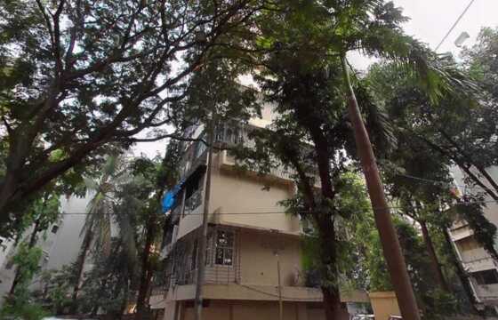 Sale 3 Bhk in  Andheri West, Juhu Versova Link Rd, Sea Crown.