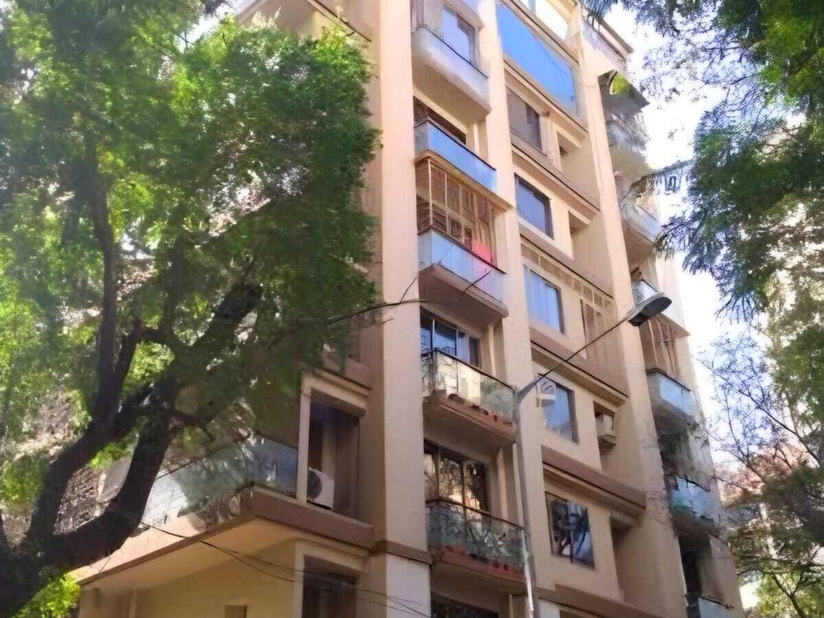 Warden Apartment, Bandra West.