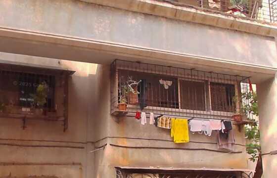 Rent 2 BHK flat Thanawala lane, Vile Parle East