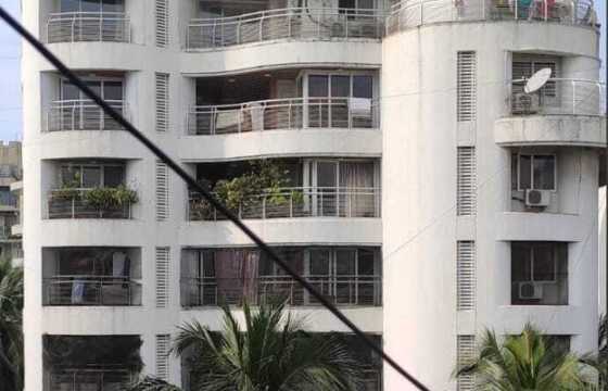 Rent S/F 4 Bhk in Khar W, Evershine Jewel, 15th Rd.