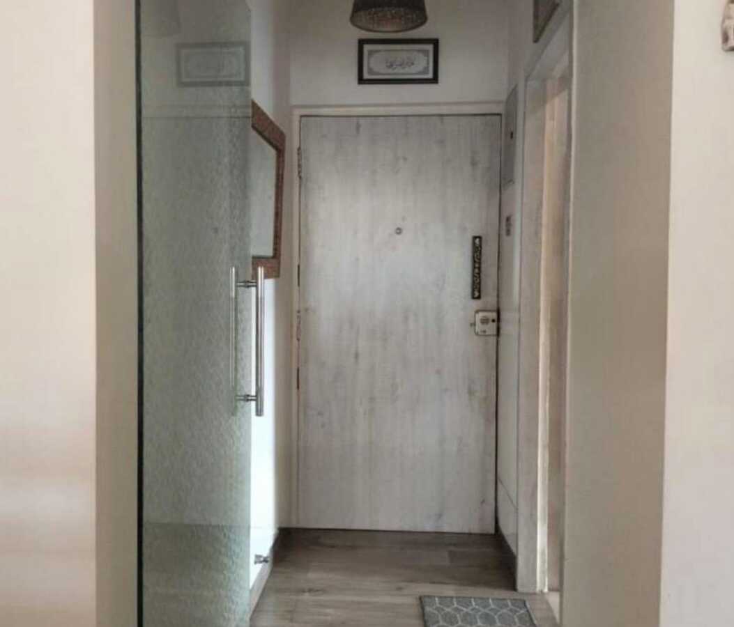 Rent Furnished 2 Bhk in Andheri W, Shastri Nagar, Windsor Tower.