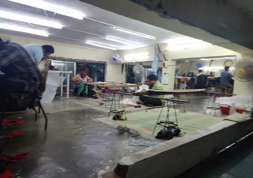 Rent 1800 sft Office/ Mfg Space, Govandi E, BS Devashi Marg.