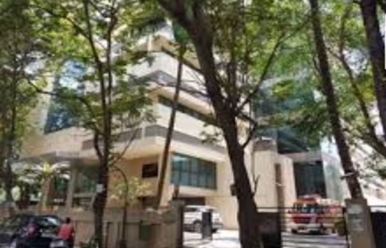 Sale F/F 550 sft Office, off Link Rd Andheri W, Raheja Plaza.
