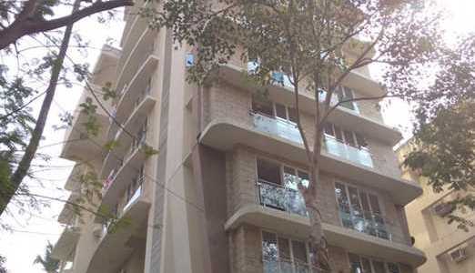 3 BHK Apartment For Sale At 14th Road, Khar West.