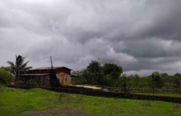 Sale Industrial plot 97,575 Sq-ft + Building Wada, Nichole Gaon property