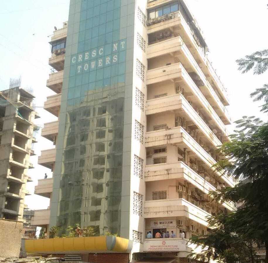 Rent Furnished 500 sft Office + Loft, Andheri W Veera Desai, Crescent Tower.