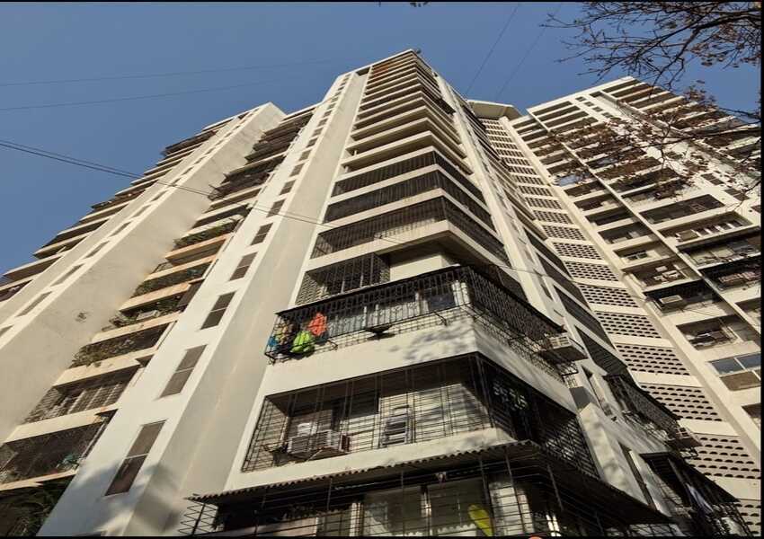 Sale of Bungalow 550 sq yrd. Plot in Lokhandwala Andheri West Mumbai
