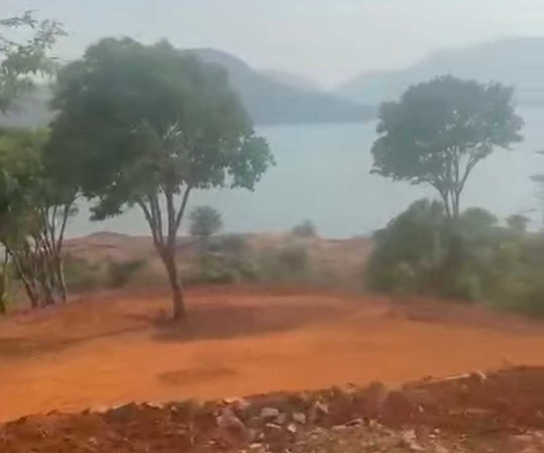 2 Acres Farm House Land in Mulshi for Sale Lake Touch, Lake View