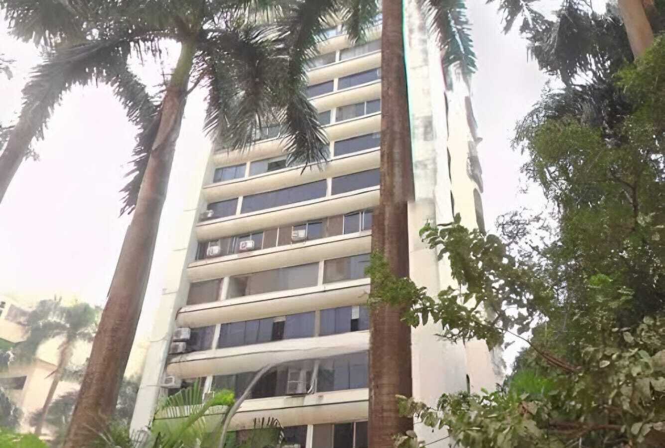 Oxford Towers in Andheri West,