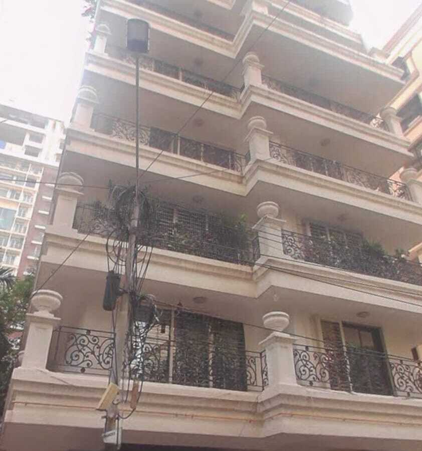 Rent S/F 4 Bhk in Bandra W, Glamour Heights, 21st Rd.