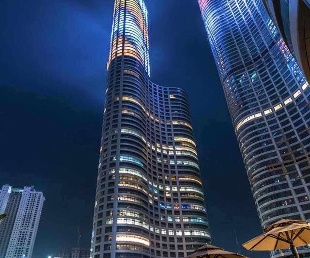 Rent 4 Bhk, 2657 sft, at Lodha World One, Lower Parel.