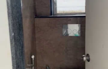 Rent 240 sqft Office Ghatkopar W in 86 Central, nr shreyas cinema