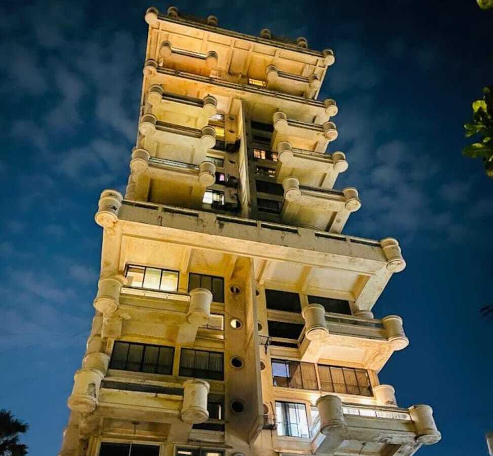 Rent S/F 3.5 Bhk Sea Facing Duplex in Bandra W, Jivesh Terrace.