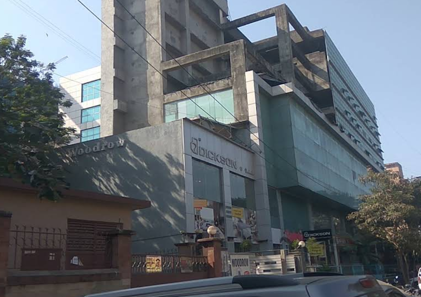 Fully Furnished Commercial Office Space for Rent at Woodrow, Andheri West.