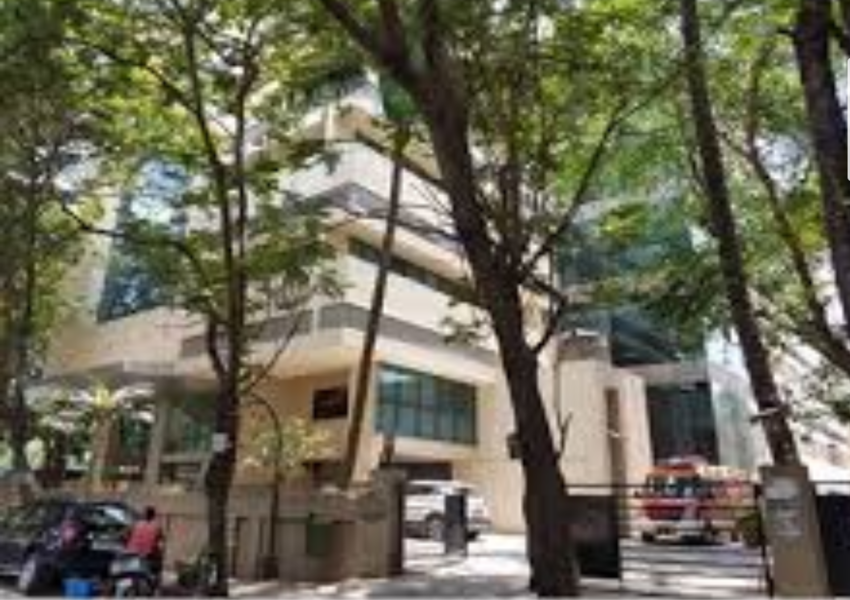 Sale F/F 550 sft Office, off Link Rd Andheri W, Raheja Plaza.