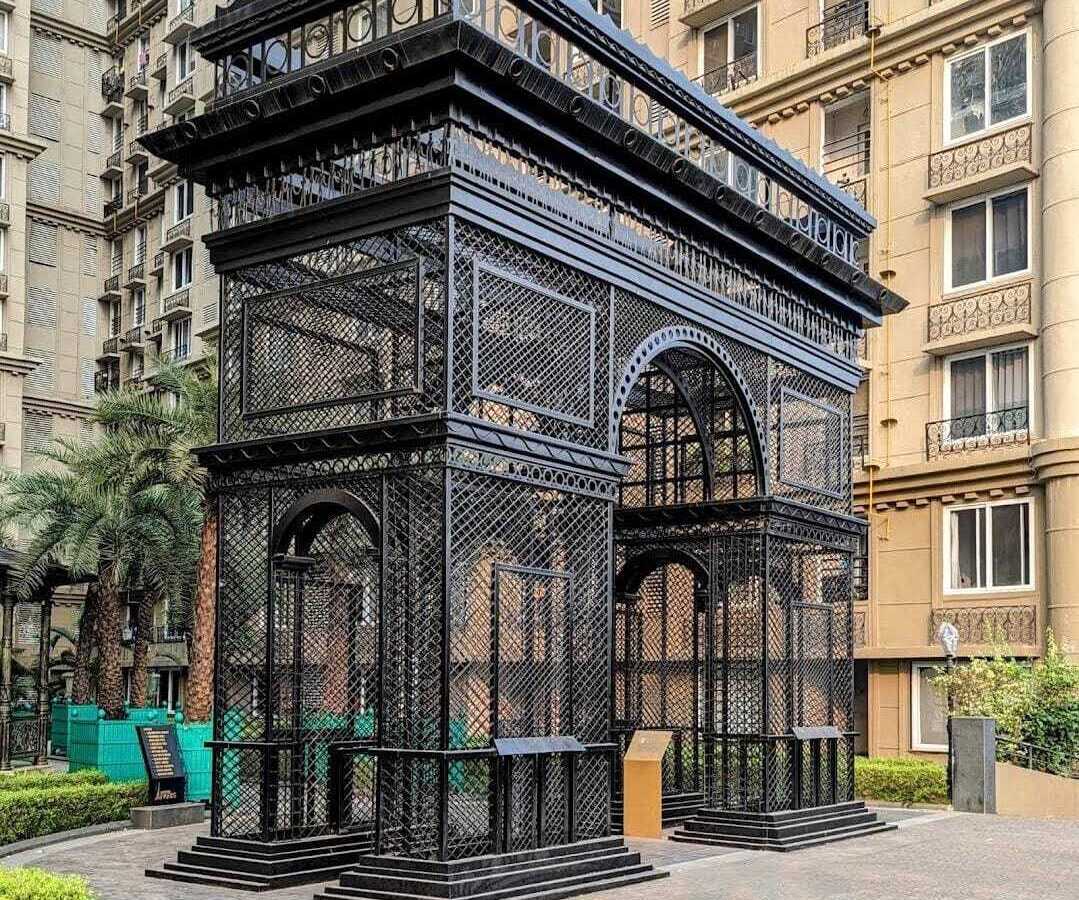 Rent S/F 5 Bhk at Kanakia Paris, Bandra E, BKC.