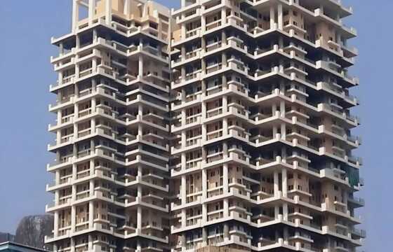 Rent Semi furnished 3 Bhk Duplex in Parel, Indiabulls Sky Forest.