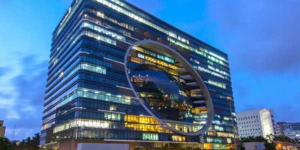 2100 Sq.ft. Commercial Office For Sale At The Capital, BKC , Bandra East.