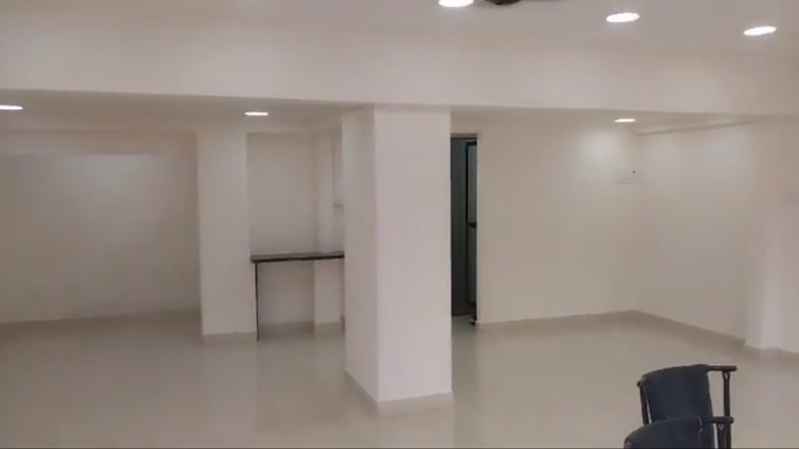 500 sqft shop for Rent at Sion Circle + Mezzanine