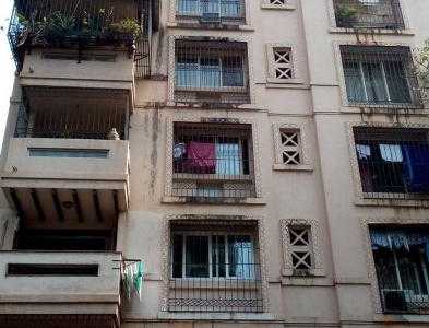 2 BHK Apartment For Rent At 14th Road, Khar West.