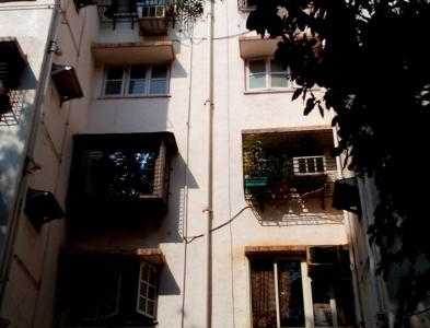 2 BHK Apartment For Rent At Reclamation, Bandra West.