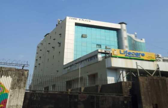 Sale Furnished 2250 sft Office + Terrace, Andheri W, DN Nagar, Cosmos Plaza.