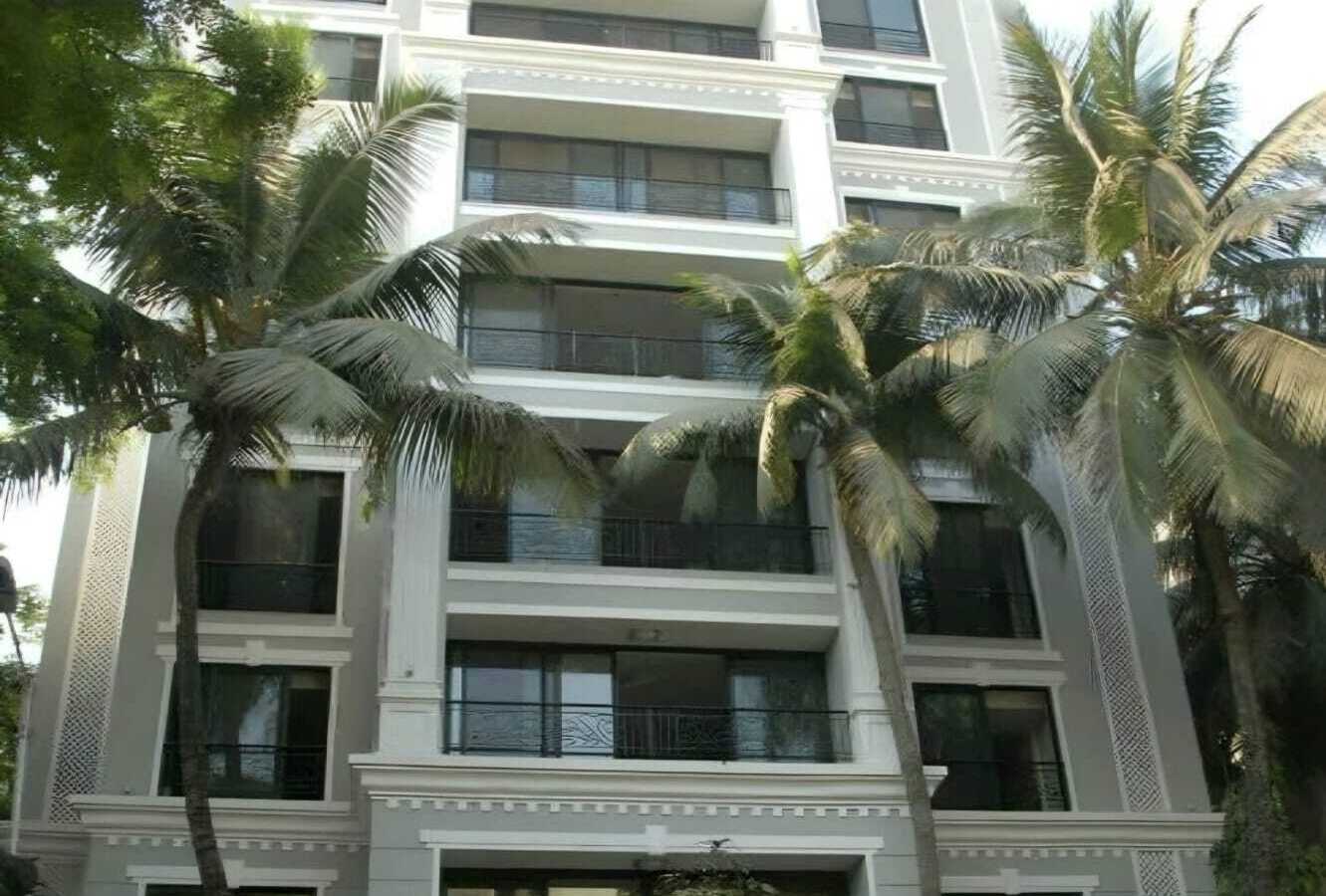 Rent F/F 4 Bhk, 1800 sft, Juhu JVPD Scheme, Imperial Windsor.