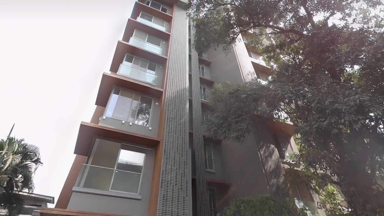 Sale 1 Bhk, 550 sft, in Vile Parle W, Off SV Rd, Elysia.