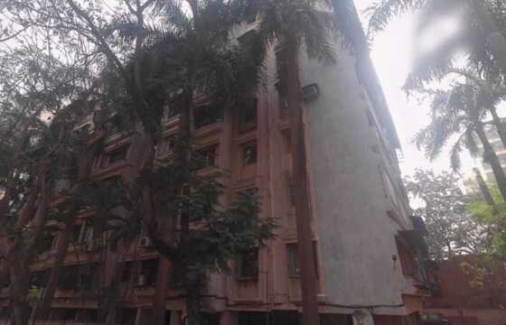 Rent Semi furnished 2 Bhk in Andheri W, Versova Gurudristi.